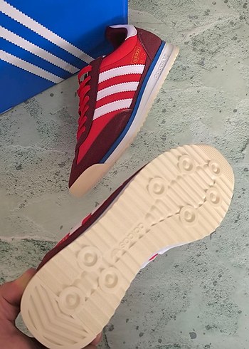 41 Beden Adidas Kırmızı Spor Ayakkabı