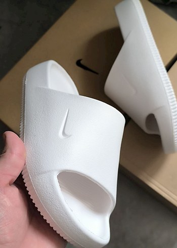 Beyaz Minimalist Erkek Terlik - Görsel 2