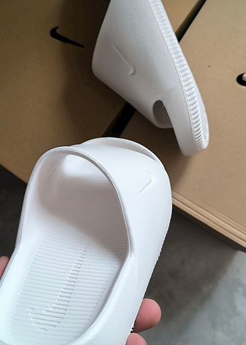 Beyaz Minimalist Erkek Terlik - Görsel 4