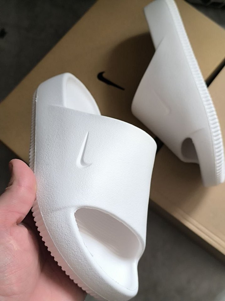 Beyaz Minimalist Erkek Terlik - Görsel 2