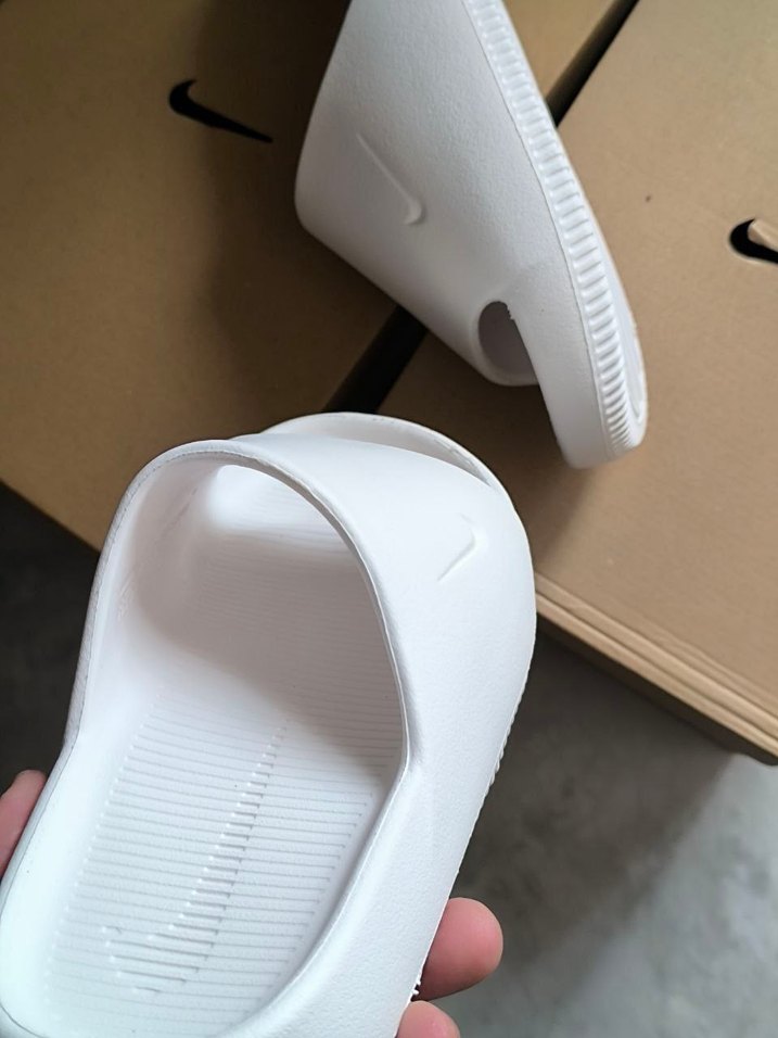 Beyaz Minimalist Erkek Terlik - Görsel 4