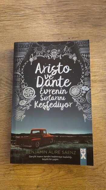 Aristo ve Dante Evrenin Sırlarını Keşfediyor