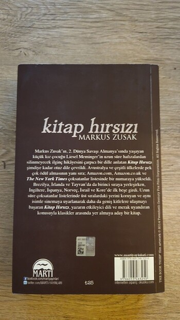  Kitap Hırsızı 