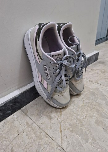 reebok 38