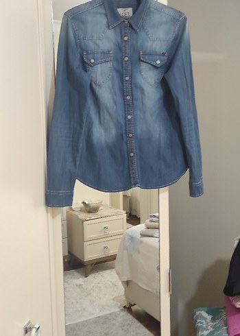 38 Beden mavi Renk LOFT Düğmeli Mavi Denim Kadın Gömlek