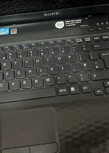 Sony VAIO Siyah Dizüstü Bilgisayar - Görsel 3