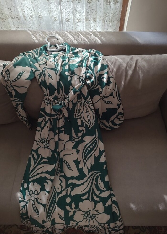 Saten elbise - Görsel 4