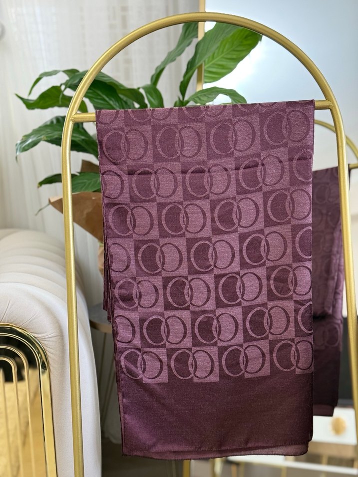 Bordo Saten Kadın Şal - Görsel 2