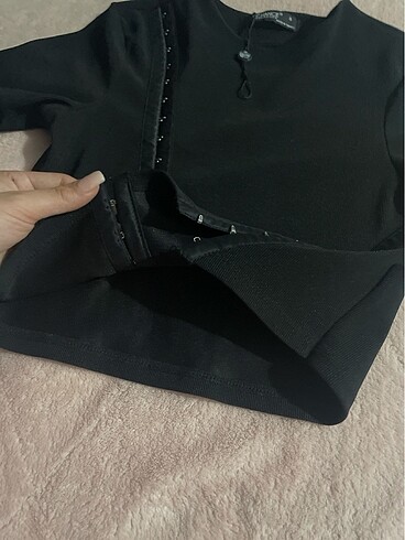 siyah crop - Görsel 4