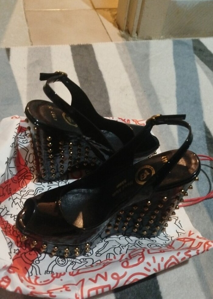 Zımbalı Topuklu ayakkabı - Görsel 2