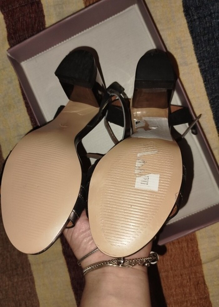 Topuklu ayakkabı - Görsel 3