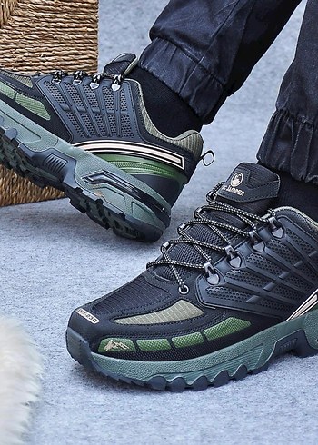 Siyah Kırmızı Bağcıklı Yılan Desenli Erkek Spor Ayakkabı - Görsel 3