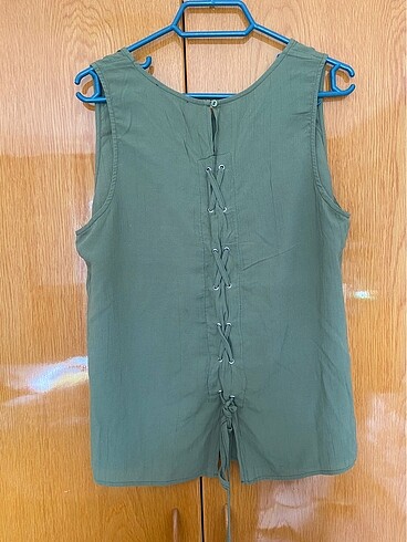 xl Beden Arka detaylı bluz