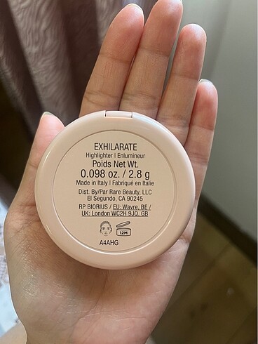  Beden Rare silky touch highlighter exhilarate
