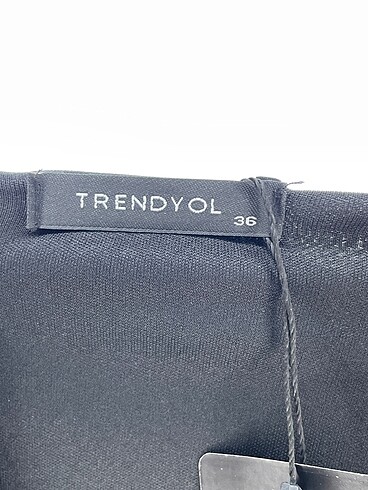 36 Beden siyah Renk Trendyol & Milla Uzun Elbise %70 İndirimli.