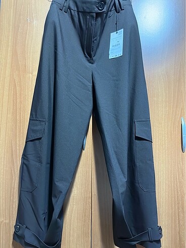 Zara Zara Paçaları Kayışlı Pantolon