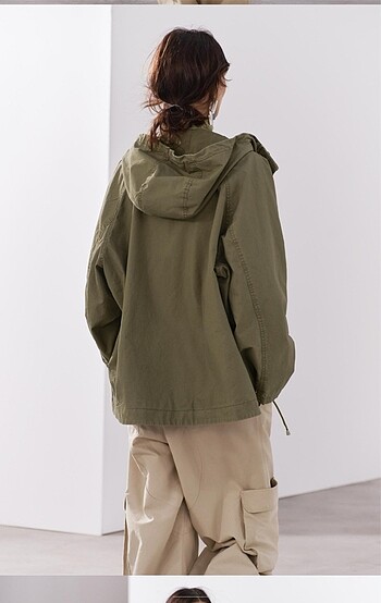 m Beden haki Renk Zara ZW Collection Hafif Oversize Parka