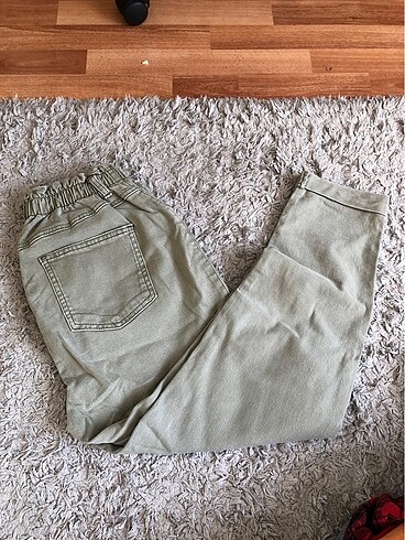 BERSHKA pantolon
