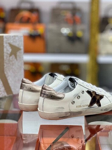 37 Beden beyaz Renk Golden goose
