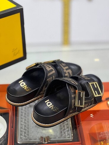 36 Beden kahverengi Renk Fendi