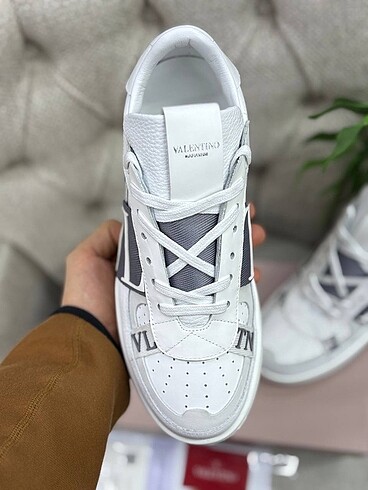 37 Beden Valentino spor ayakkabı