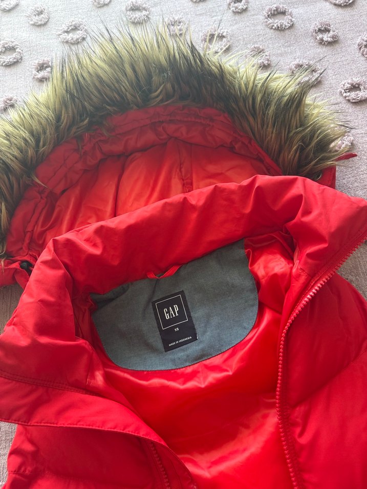 Kürk Detaylı Kırmızı Kadın Şişme Yelek - Görsel 2