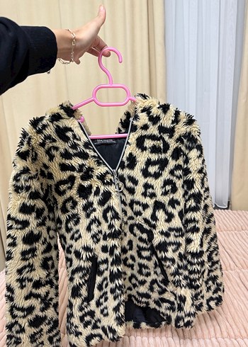 Kapüşonlu Leopar Desenli Kadın Mont - Görsel 3