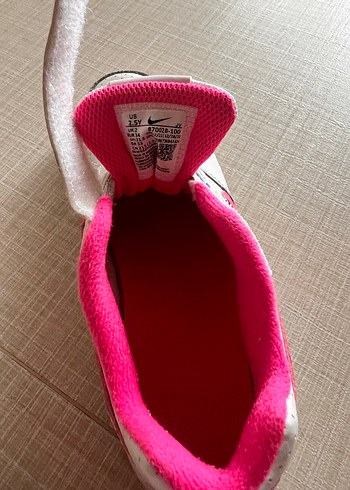 Kız Çocukları için Pembe Detaylı Spor Ayakkabı - Görsel 6