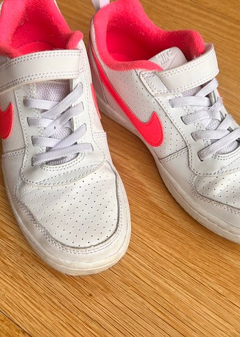 Kız Çocukları için Pembe Detaylı Spor Ayakkabı - Görsel 4