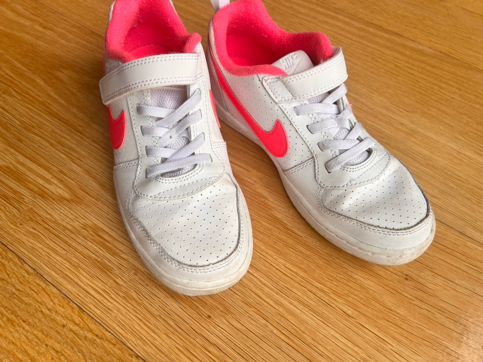 Kız Çocukları için Pembe Detaylı Spor Ayakkabı - Görsel 4