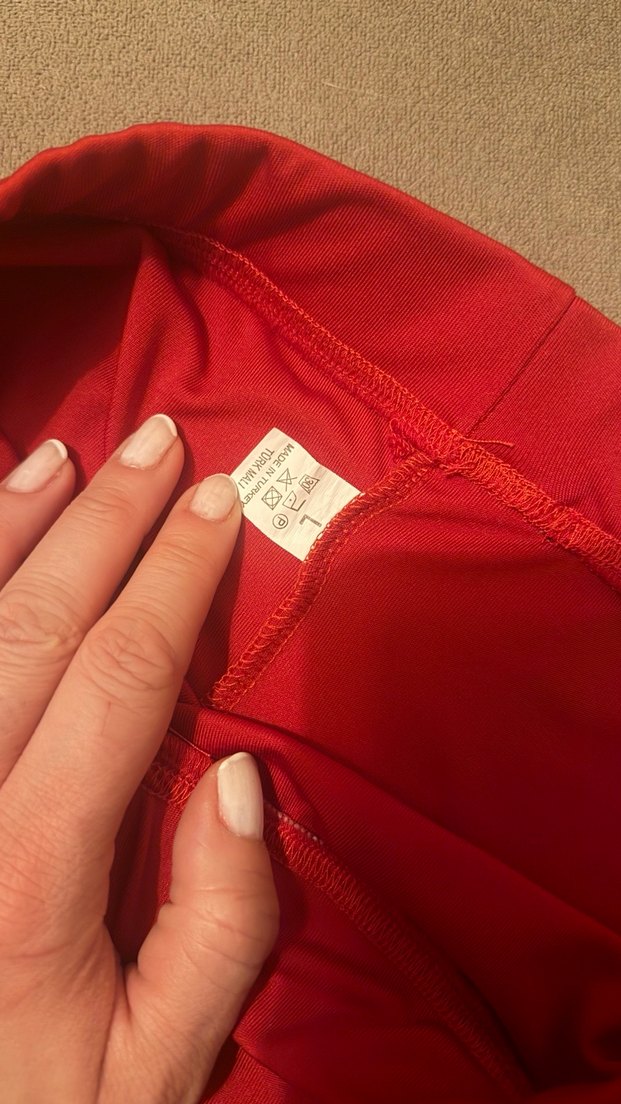 Kırmızı lastikli voleybol taytı - Görsel 2