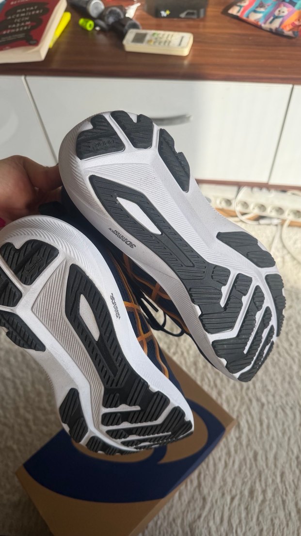 Asics koşu ayakkabısı tertemiz - Görsel 4
