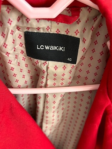 LC Waikiki İyi durumda trençkot