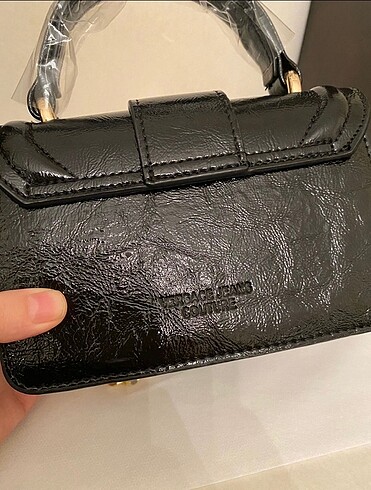Beden Versace askılı çanta
