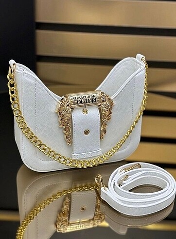 Beden Versace askılı çanta