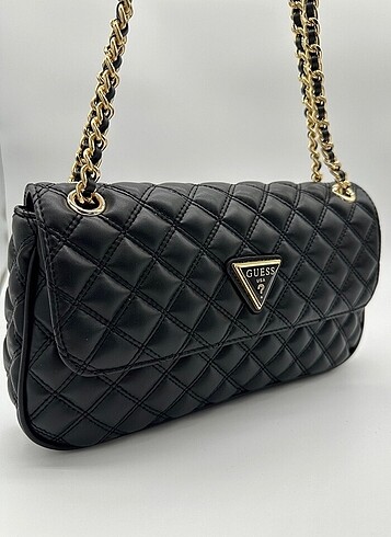 Guess canta