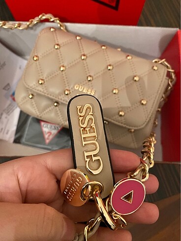 Guess indirim de