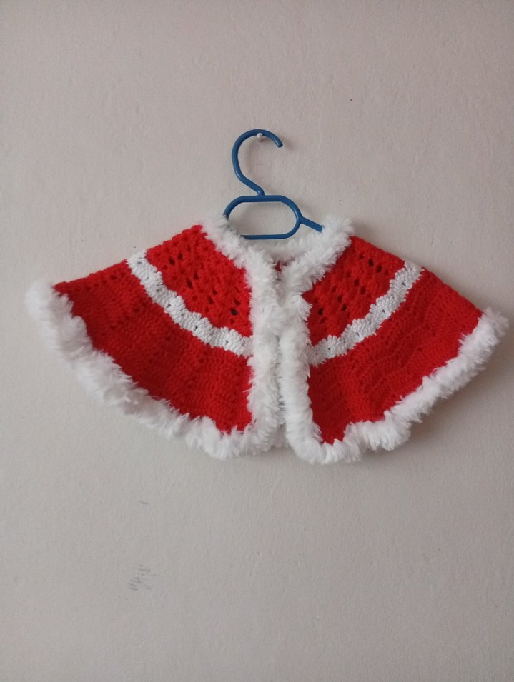 Kız Çocuk Kırmızı beyaz Örgü Pelerin ve bere - Görsel 5