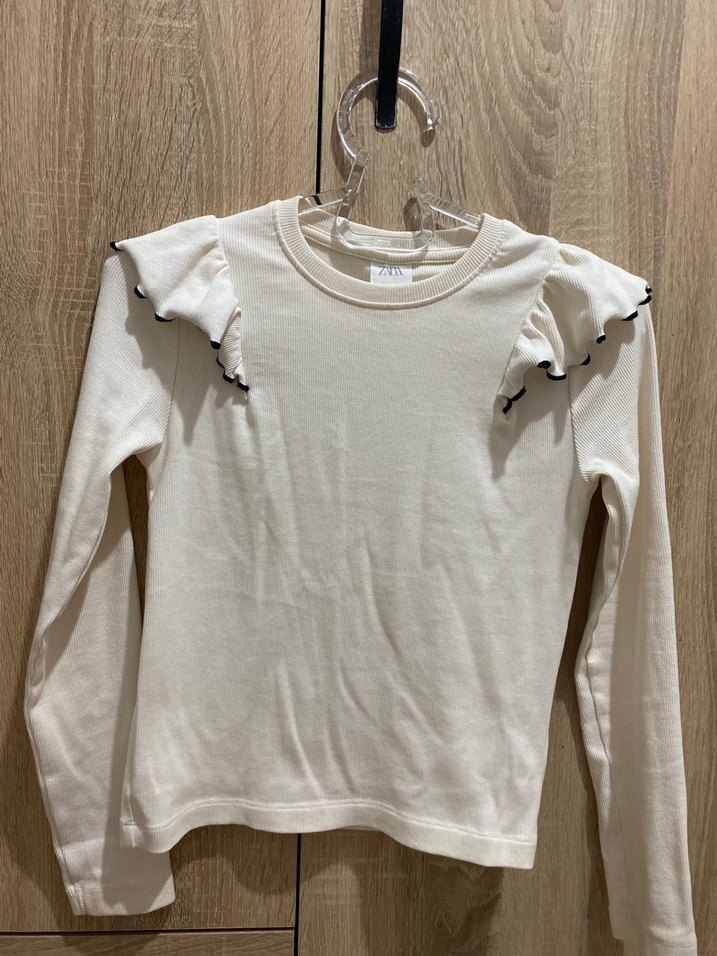 Kız Çocuk Beyaz Fırfırlı Uzun Kollu Bluz - Görsel 2