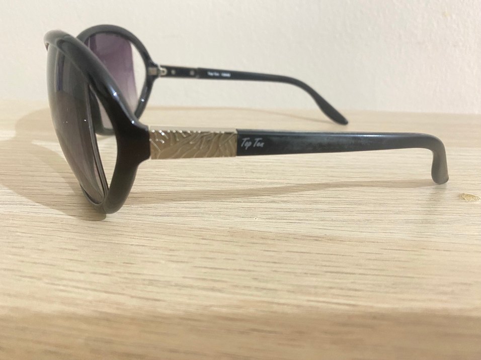 Şeffaf Bej ve Gri Minimalist Kadın Gözlüğü - Görsel 2