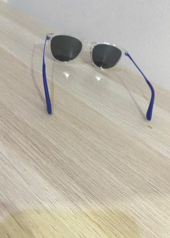 Şeffaf Çerçeveli Mavi Kadın Güneş Gözlüğü - Görsel 2