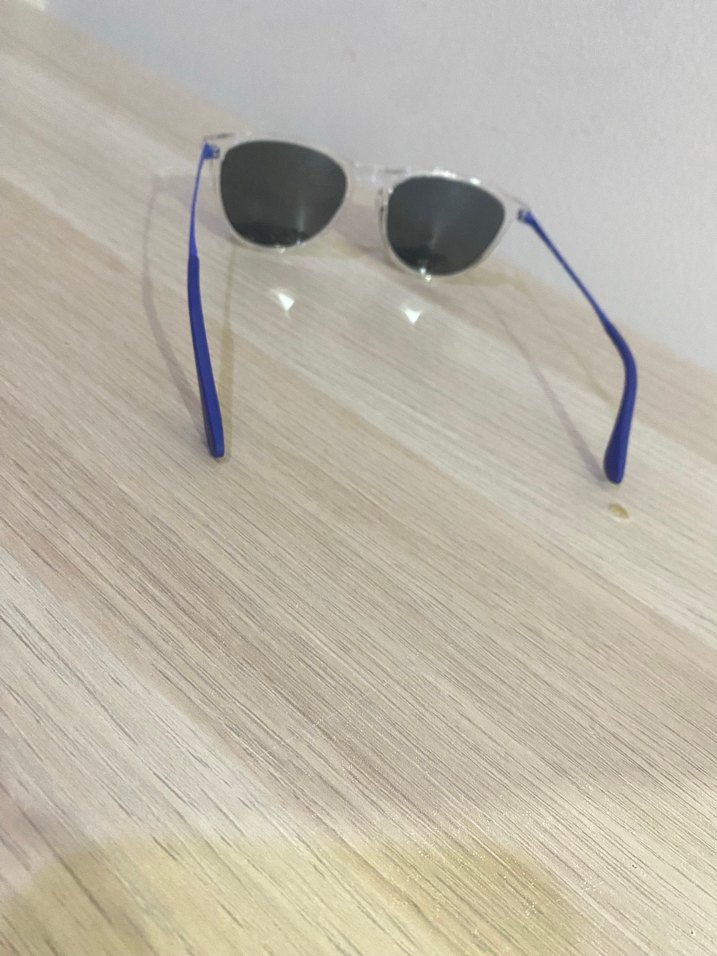 Şeffaf Çerçeveli Mavi Kadın Güneş Gözlüğü - Görsel 2