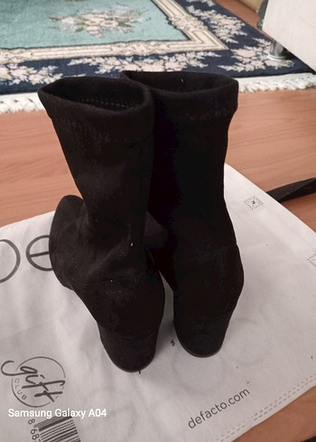 37 Beden Siyah Süet Stiletto Topuklu Kadın Bot