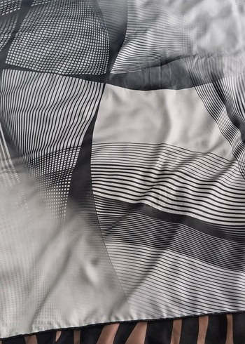 Kadın Pilili Kahverengi ve Gri Fular - Görsel 2