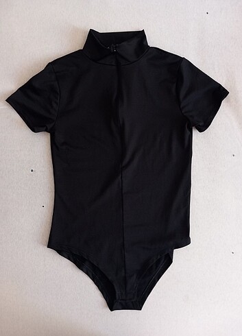 Siyah bodysuit 