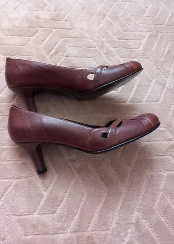 Kahverengi Deri Kadın Topuklu Klasik Ayakkabı - Görsel 8