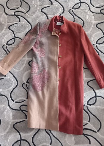 Bordo ve Pastel Desenli Uzun Kaban - Görsel 2