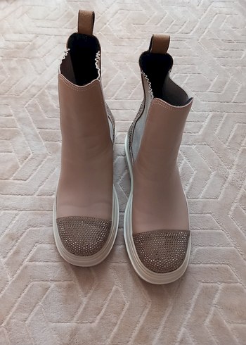 Payet Detaylı Bej Platform Kadın Bot - Görsel 3