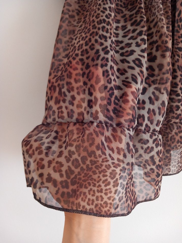 Kahverengi Leopar Desenli Volanlı Bluz - Görsel 4