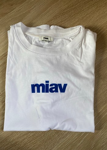 Mavi m